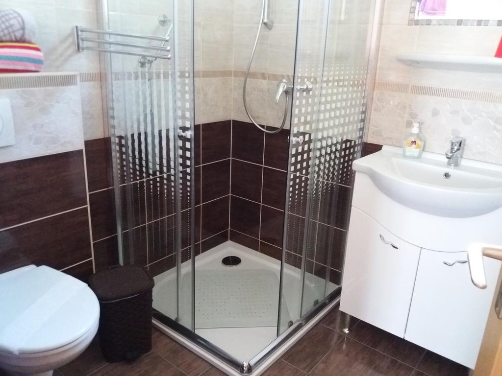 Kaiser Apartman Heviz Ngoại thất bức ảnh